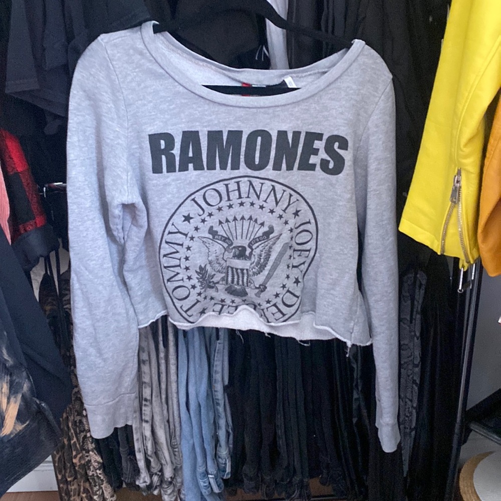 RAMONES Crop Sweatshirt